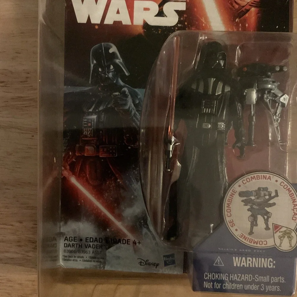 Hasbro - Star‎ Wars The Force Awakens: Darth Vader 3.75